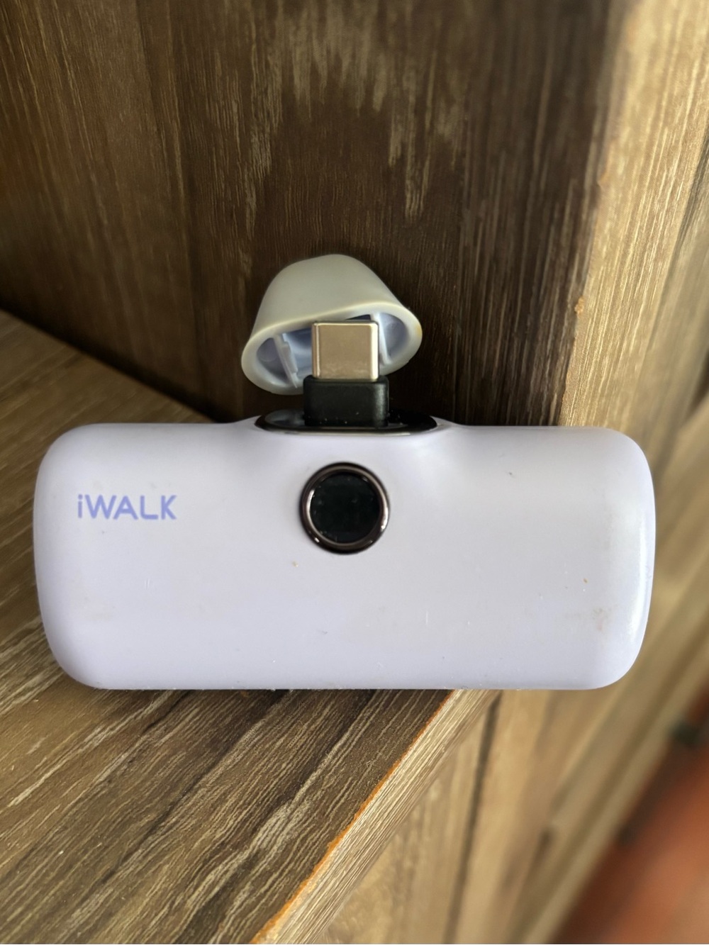 iWALK Portable White Power Bank with USB-C Connector